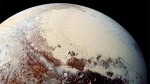 Pluto může mít hluboký pradávný podpovrchový oceán