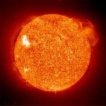 Jádro Slunce rotuje čtyřikrát rychleji než jeho povrch